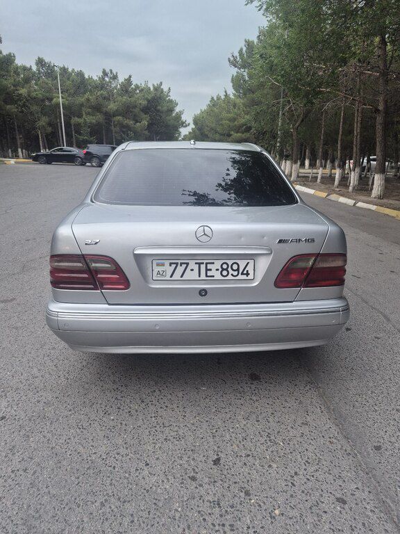 Mercedes E 270, 2.7 L, 2000 il, 427 421 km 77-TE-894 — Avtomobillər, Xırdalan (2)