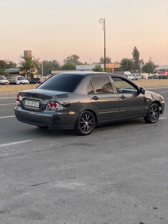 Mitsubishi Lancer, 1.3 L, 2005 il, 670 000 km 99-XP-574 — Avtomobillər, Qəbələ (6)
