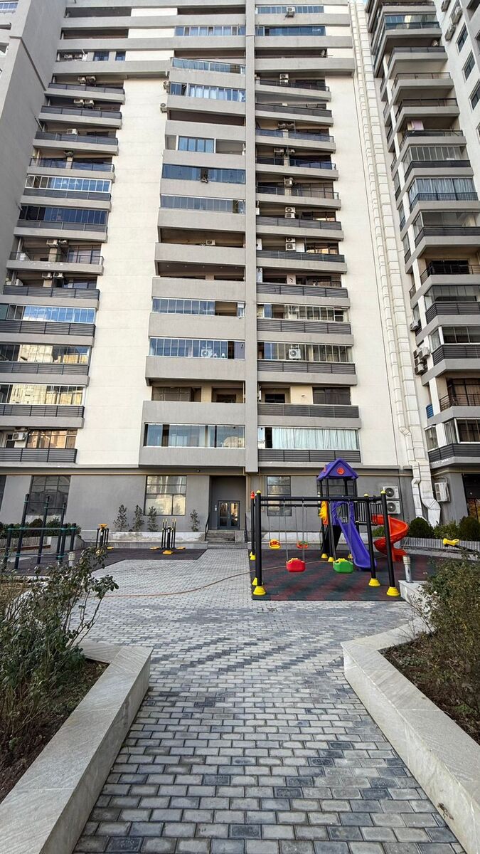 Satılır 3 otaqlı yeni tikili 160 m² — Mənzil, Bakı (9)