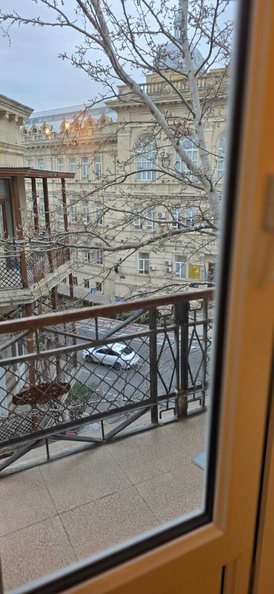 İcarəyə verilir 2 otaqlı köhnə tikili 80 m² — Mənzil, Bakı (2)