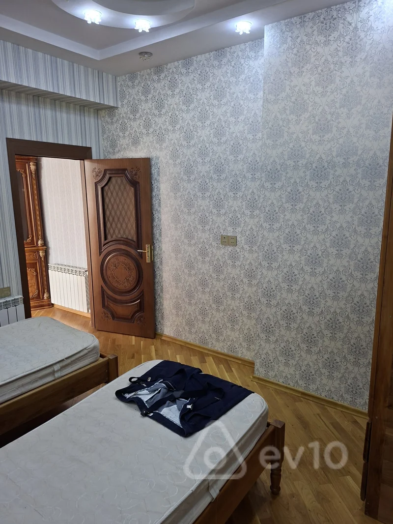 3 otaqlı mənzil, 112 m², Həmzə Babaşov küçəsi — kirayə — Mənzil, Bakı (9)