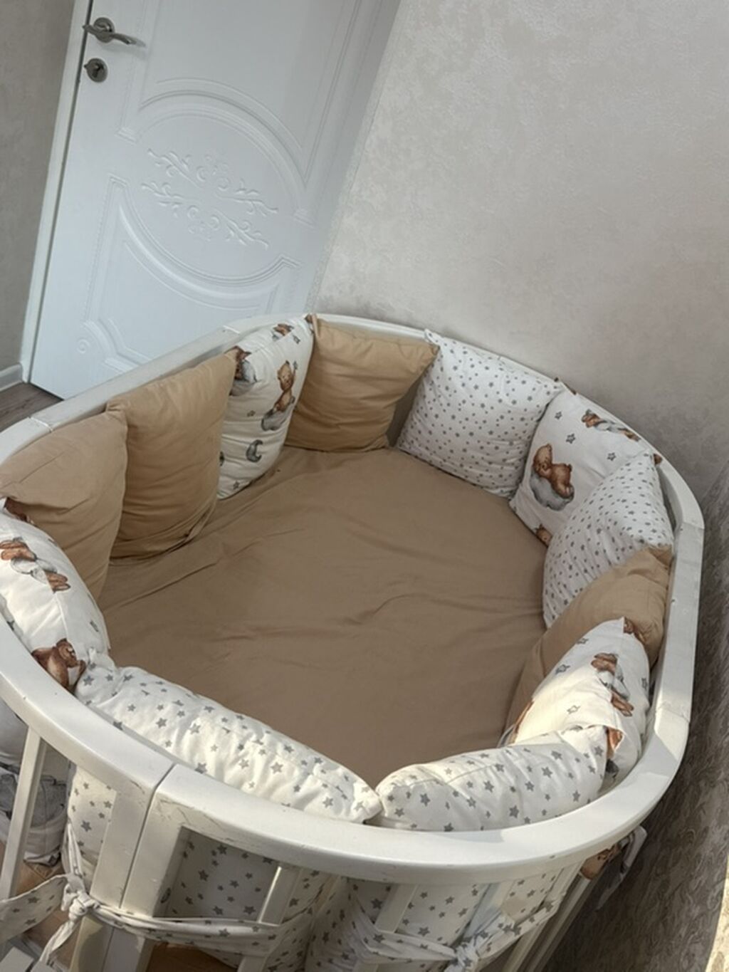 Rusiya istehsalı uşaq beşiyidir. Beşiyin özü 550 AZN-ə alınıb — Bəşikləri, Bakı (4)