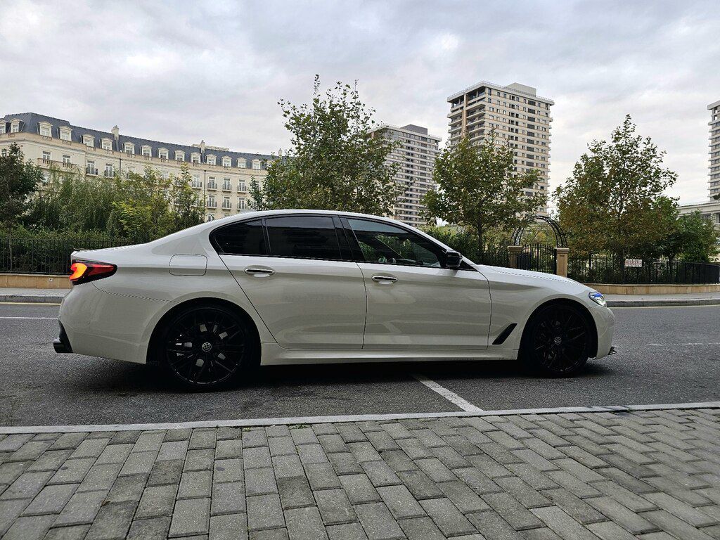 BMW 530, 2.0 L, 2017 il, 184 000 km — Avtomobillər, Bakı (12)