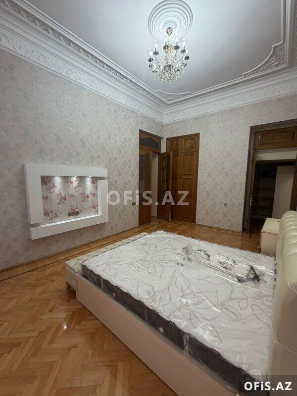 Köhnə tikili Kirayə Verilir Səbail r., Sahil m., 3 otaq, 150 m² — Mənzil, Bakı (7)