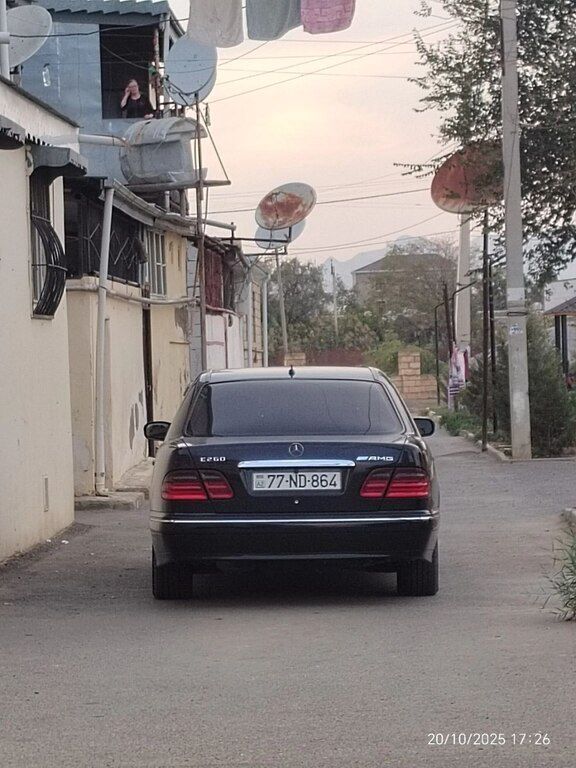 Mercedes E 240, 2.6 L, 2001 il, 360 000 km — Avtomobillər, Sabirabad (2)
