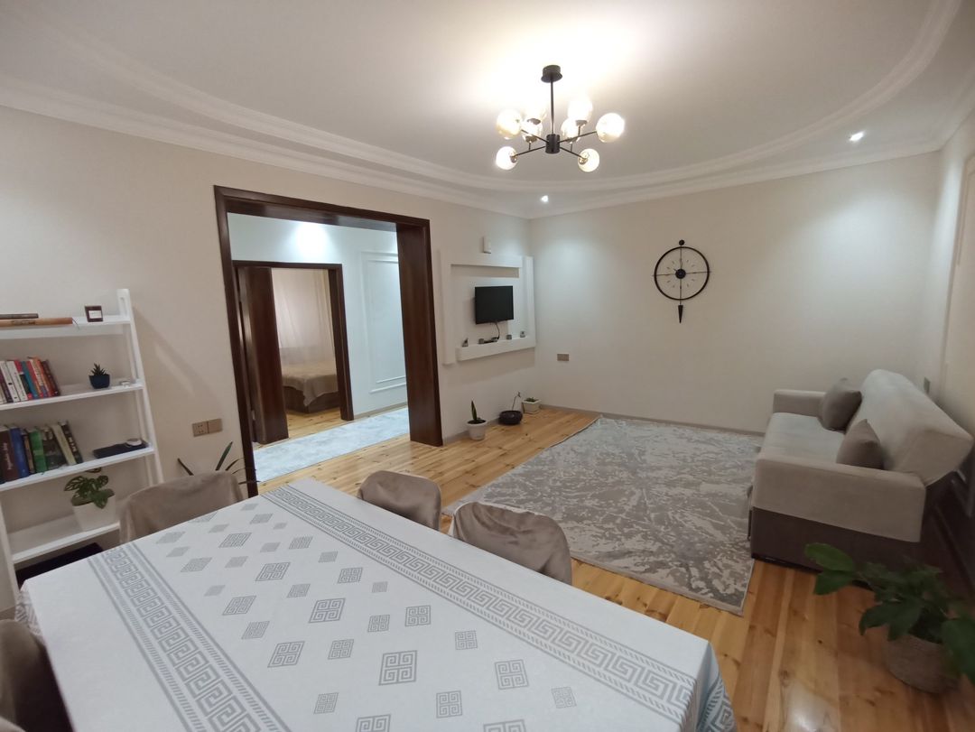 Satılır 10 otaqlı həyət evi/bağ evi 300 m² — Ev, villa, Bakı (3)