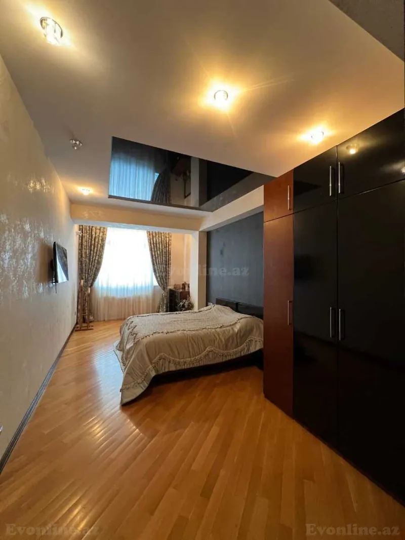 Satılır 3 otaqlı Mənzil Yeni tikili 160 m² Bakı, Yasamal r., İnşaatçılar m — Mənzil, Bakı (5)