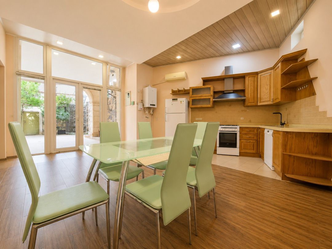 İcarəyə verilir 5 otaqlı həyət evi/bağ evi 250 m² — Ev, villa, Bakı (7)