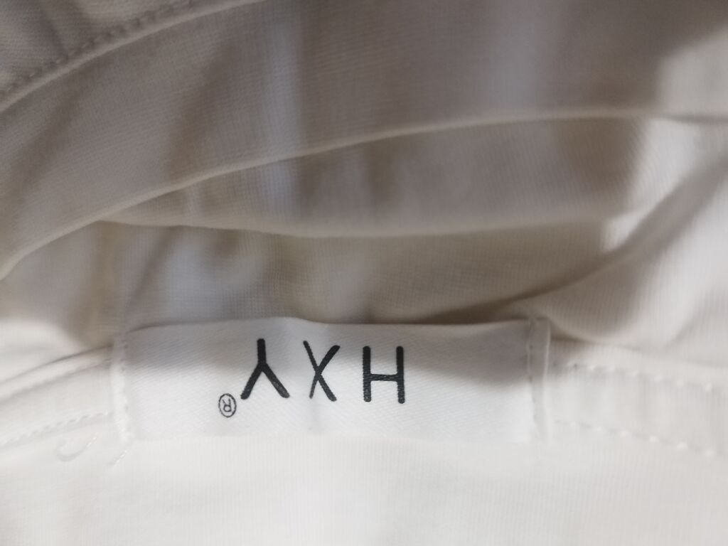 HXH brendli qadın köynəyi - Rəng: ağ - Model: qolsuz/kapüşonsuz — Futbolka və polo, Bakı (2)