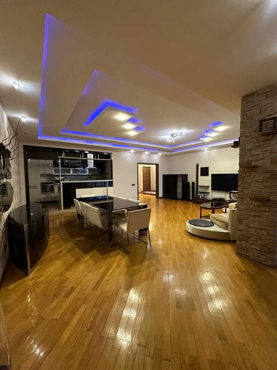 Satılır 5 otaqlı yeni tikili 250 m² — Mənzil, Bakı (5)