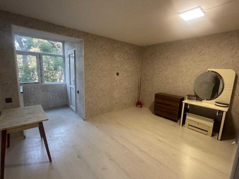 Satılır 1 otaqlı köhnə tikili 30 m² — Bakı