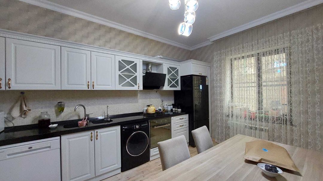 Satılır 5 otaqlı həyət evi/bağ evi 212 m² — Ev, villa, Bakı (12)