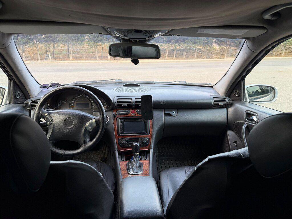 Mercedes C 200, 2.0 L, 2001 il, 480 000 km 90-UA-580 — Avtomobillər, Bakı (7)
