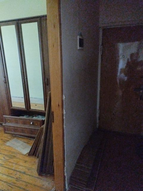 Satılır 2 otaqlı köhnə tikili 55 m² — Bakı