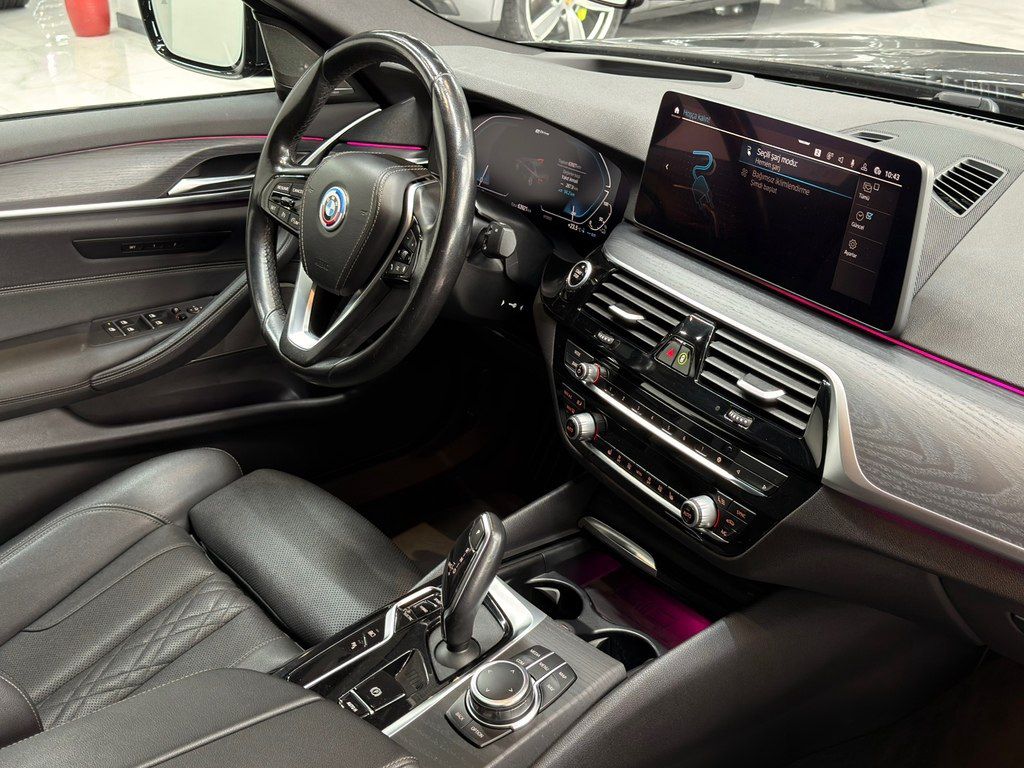BMW 530e, 2.0 L, 12 kWh, 2022 il, 64 000 km — Avtomobillər, Bakı (10)