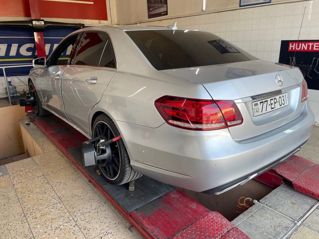 Mercedes E 250, 2.1 L, 2013 il, 390 000 km 77-EP-031 — Avtomobillər, Bakı (11)