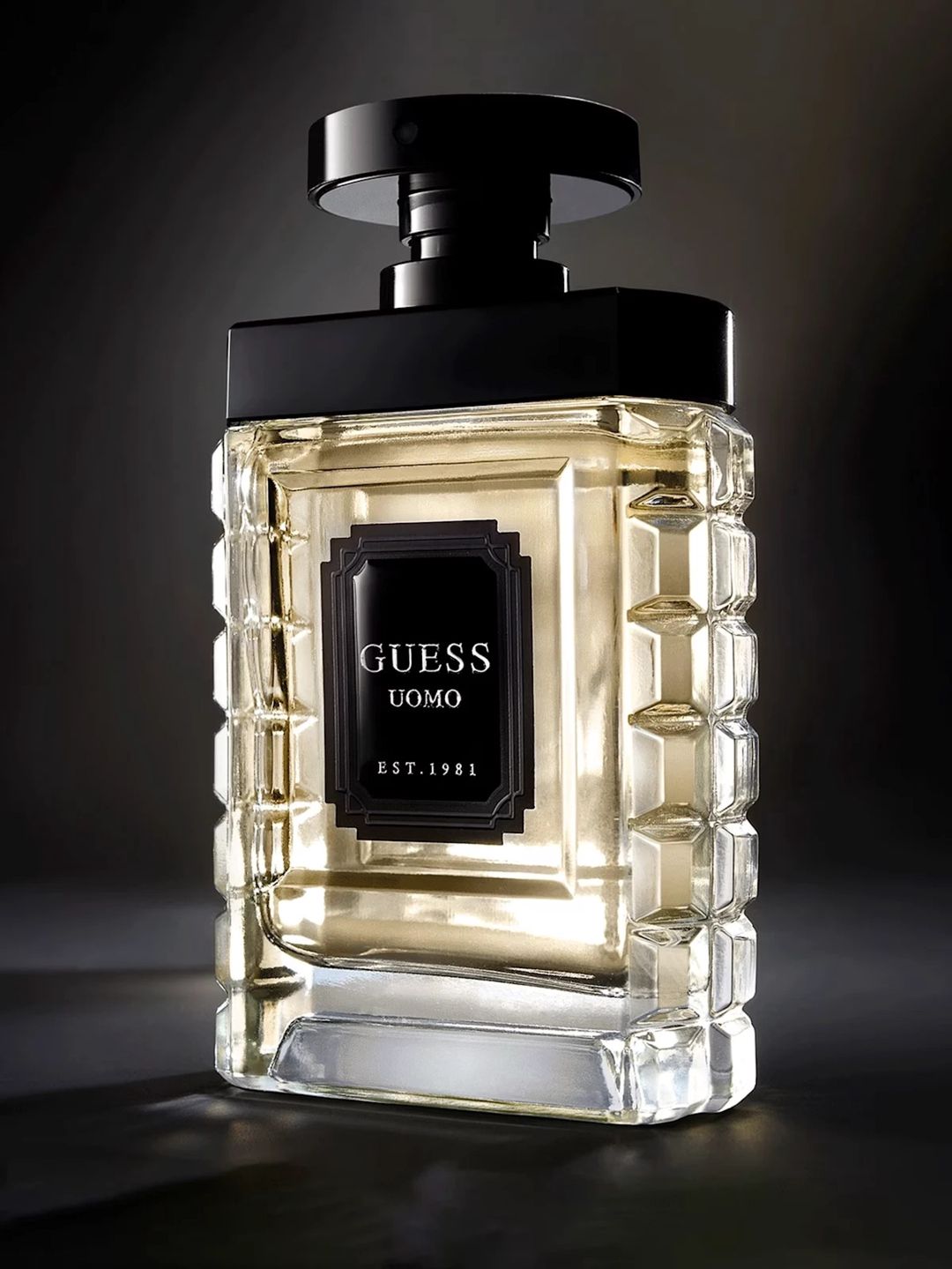 Guess Uomo ətir dəsti kişi üçün (Kosmetik çanta+ Tualey suyu 100 ml + Duş geli 100 ml + Dezodorant 226 ml) — Mallar, Bakı (3)