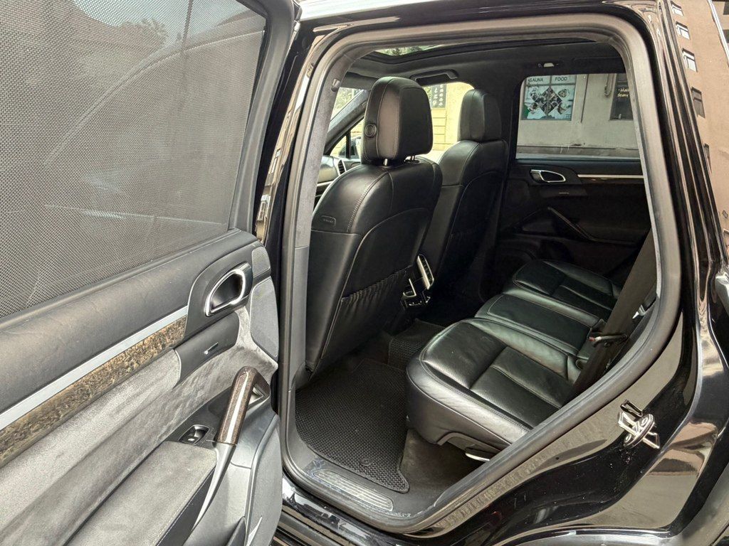 Porsche Cayenne GTS, 3.6 L, 2014 il, 216 000 km — Avtomobillər, Bakı (11)
