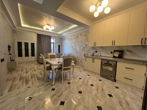 Satılır 3 otaqlı yeni tikili 84 m² — Bakı