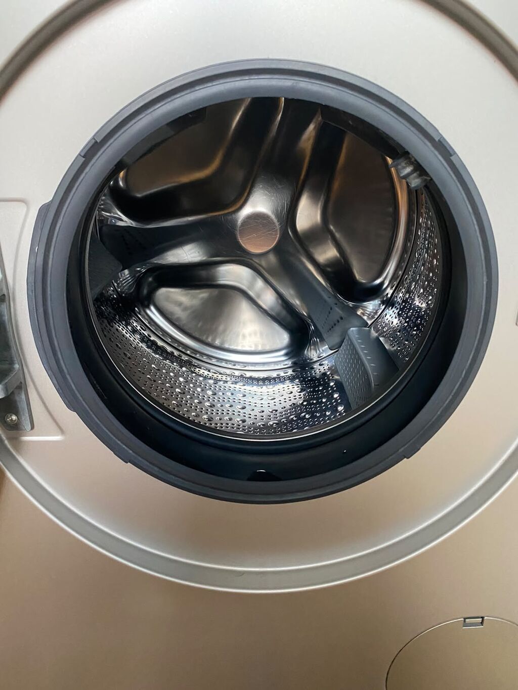 Bosch Serie 8 ön yükleməli paltaryuyan maşın - Yük tutumu: 9 kq — Çamaşır maşınları, Bakı (3)