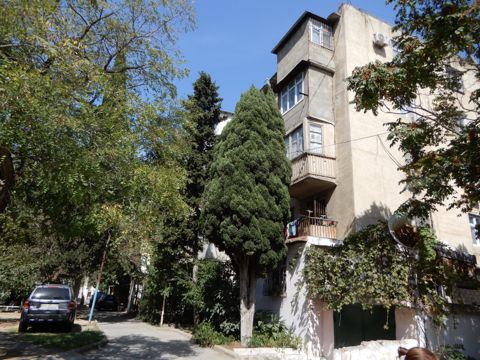Satılır 2 otaqlı köhnə tikili 45 m² — Bakı