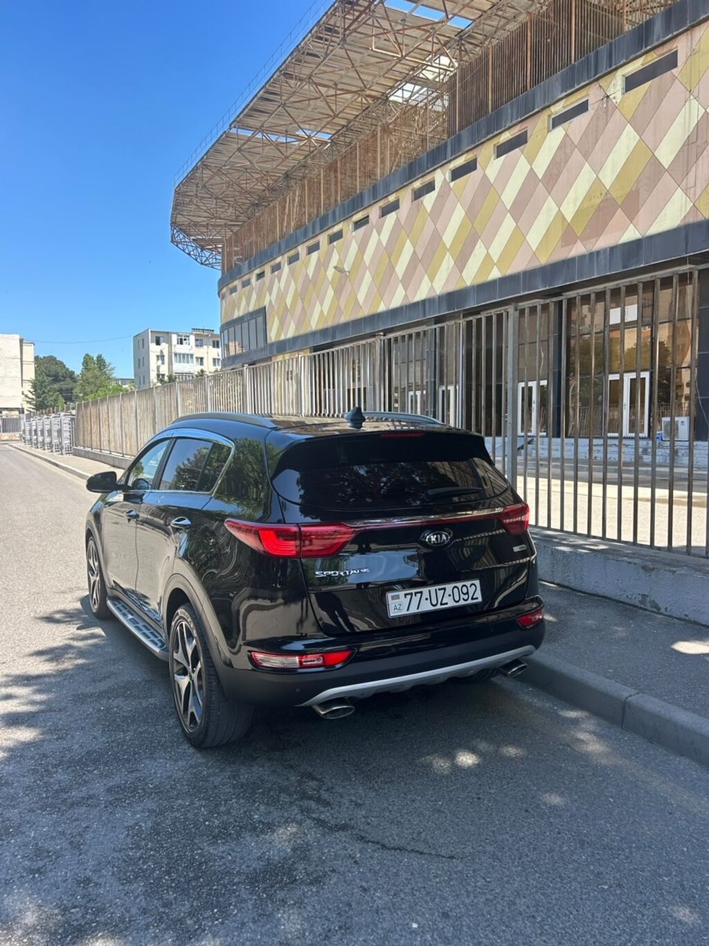 Kia Sportage: 2 l 2015 il Krossover 77-UZ-092 — Avtomobillər, Digah (2)
