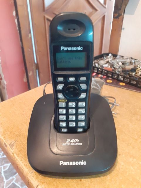 Panasonic simsiz ev telefonu və baza stansiyası - Model: 2.4 GHz — EL-İŞİM