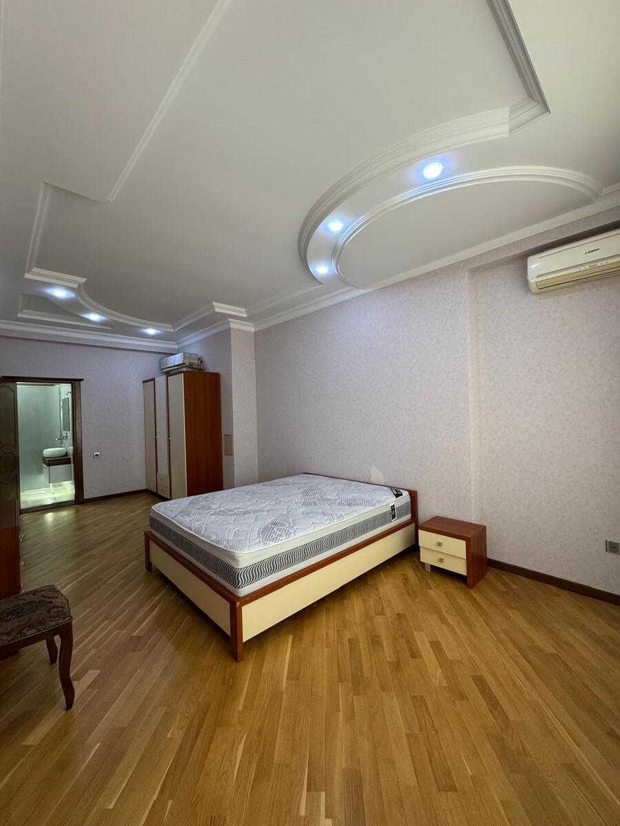 Satılır 5 otaqlı yeni tikili 220 m² — Mənzil, Bakı (9)