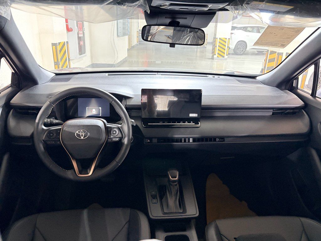 Toyota Corolla Cross, 2.0 L, 1.31 kWh, 2026 il, yeni — Avtomobillər, Bakı (9)