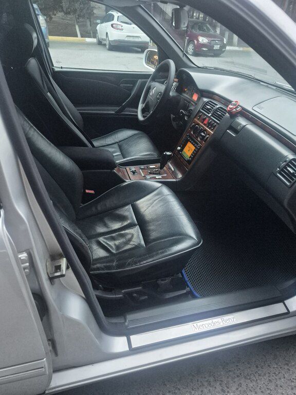 Mercedes E 270, 2.7 L, 2000 il, 427 421 km 77-TE-894 — Avtomobillər, Xırdalan (9)
