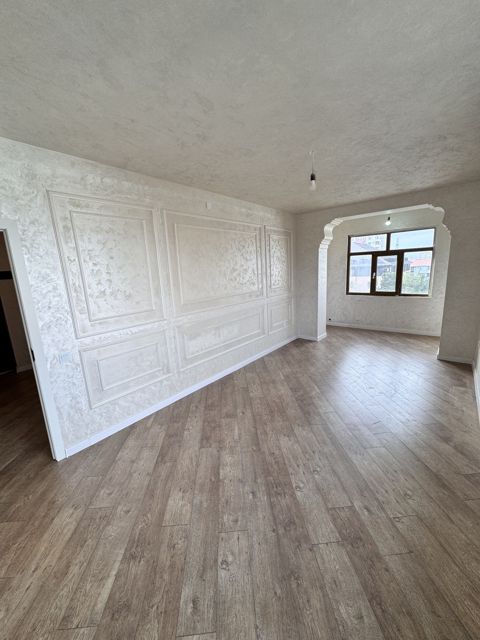 Satılır 2 otaqlı köhnə tikili 50 m² — Xırdalan