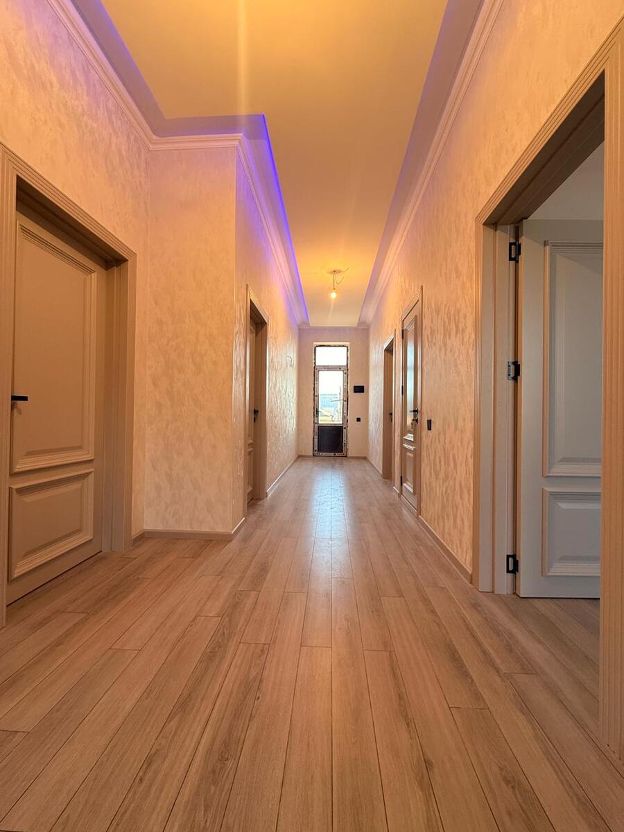 Satılır 6 otaqlı həyət evi/bağ evi 300 m² — Ev, villa, Bakı (2)