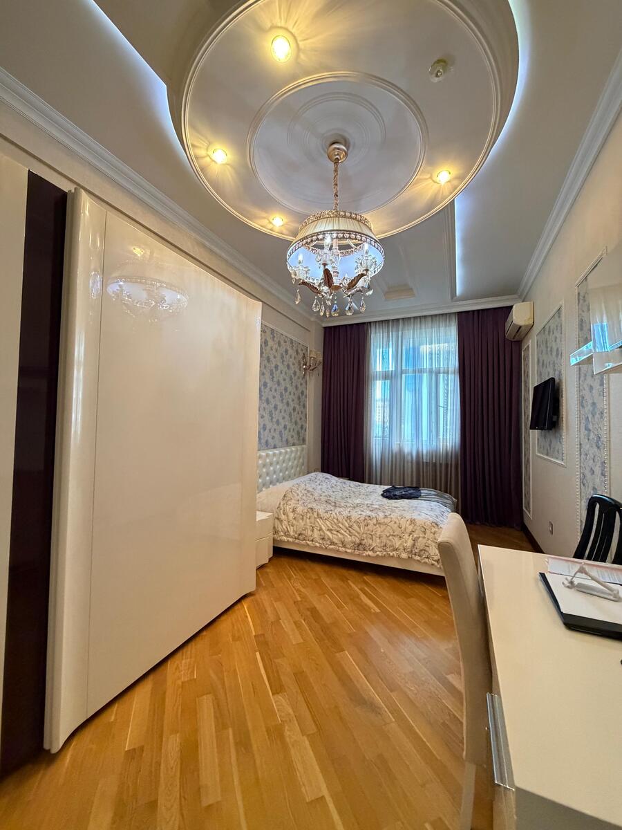 Satılır 4 otaqlı yeni tikili 210 m² — Mənzil, Bakı (6)