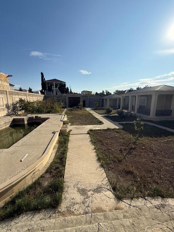 Satılır 7 otaqlı həyət evi/bağ evi 640 m² — Ev, villa, Bakı (7)