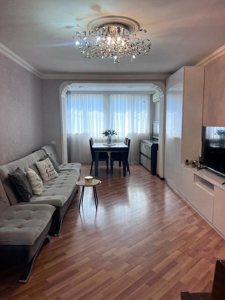 Satılır 3 otaqlı köhnə tikili 71 m² — Mənzil, Bakı (2)