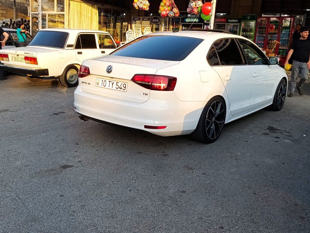 Volkswagen Jetta, 1.4 L, 2017 il, 244 000 km 10-TY-549 — Avtomobillər, Bakı (4)