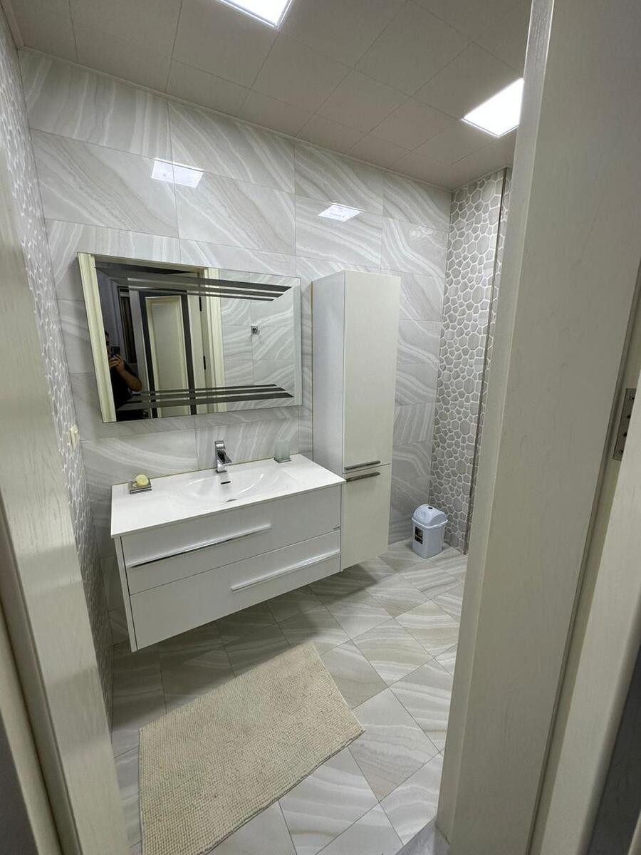 İcarəyə verilir 3 otaqlı yeni tikili 150 m² — Mənzil, Bakı (9)