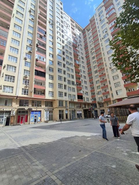 3 otaqlı, Yeni tikili, m. İnşaatçılar, 123 kv. m — Bakı