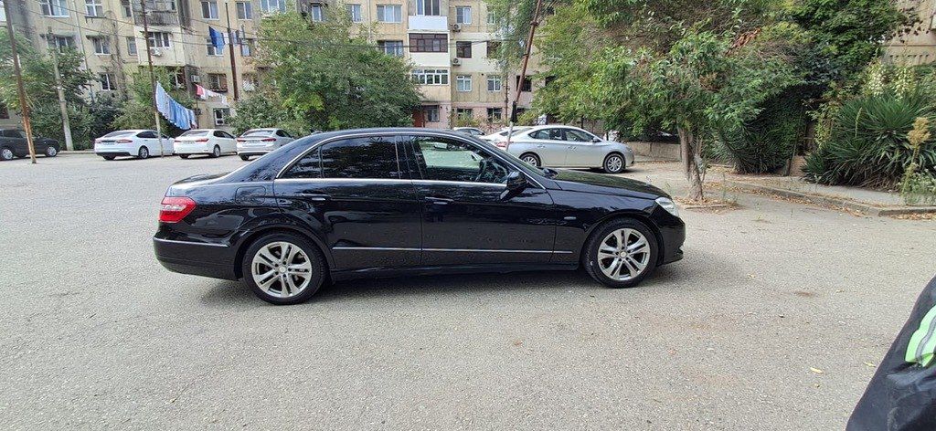 Mercedes E 200, 1.8 L, 2011 il, 400 000 km — Avtomobillər, Bakı (10)