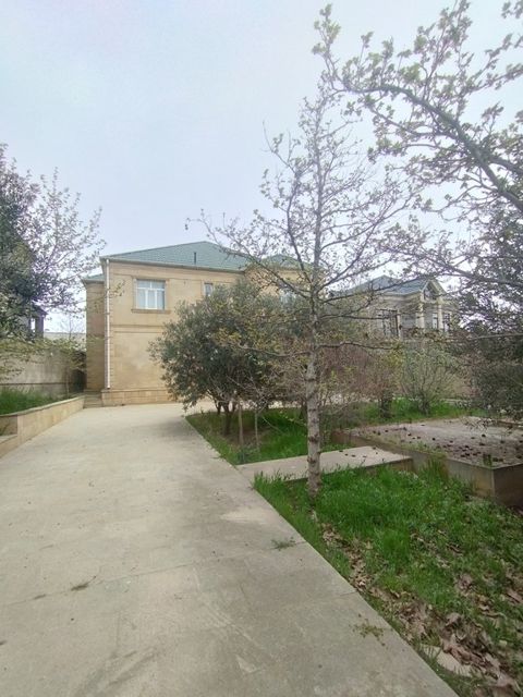 Satılır 7 otaqlı həyət evi/bağ evi 290 m² — Bakı