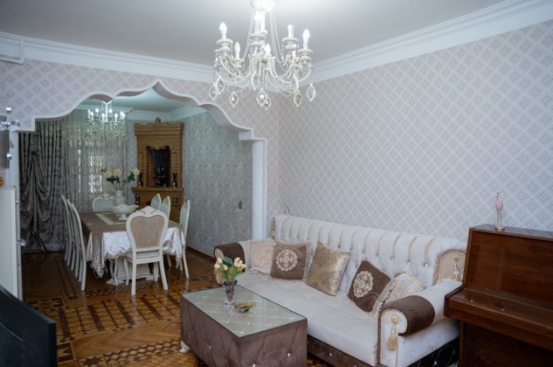 Satılır 5 otaqlı köhnə tikili 125 m² — Mənzil, Bakı (4)