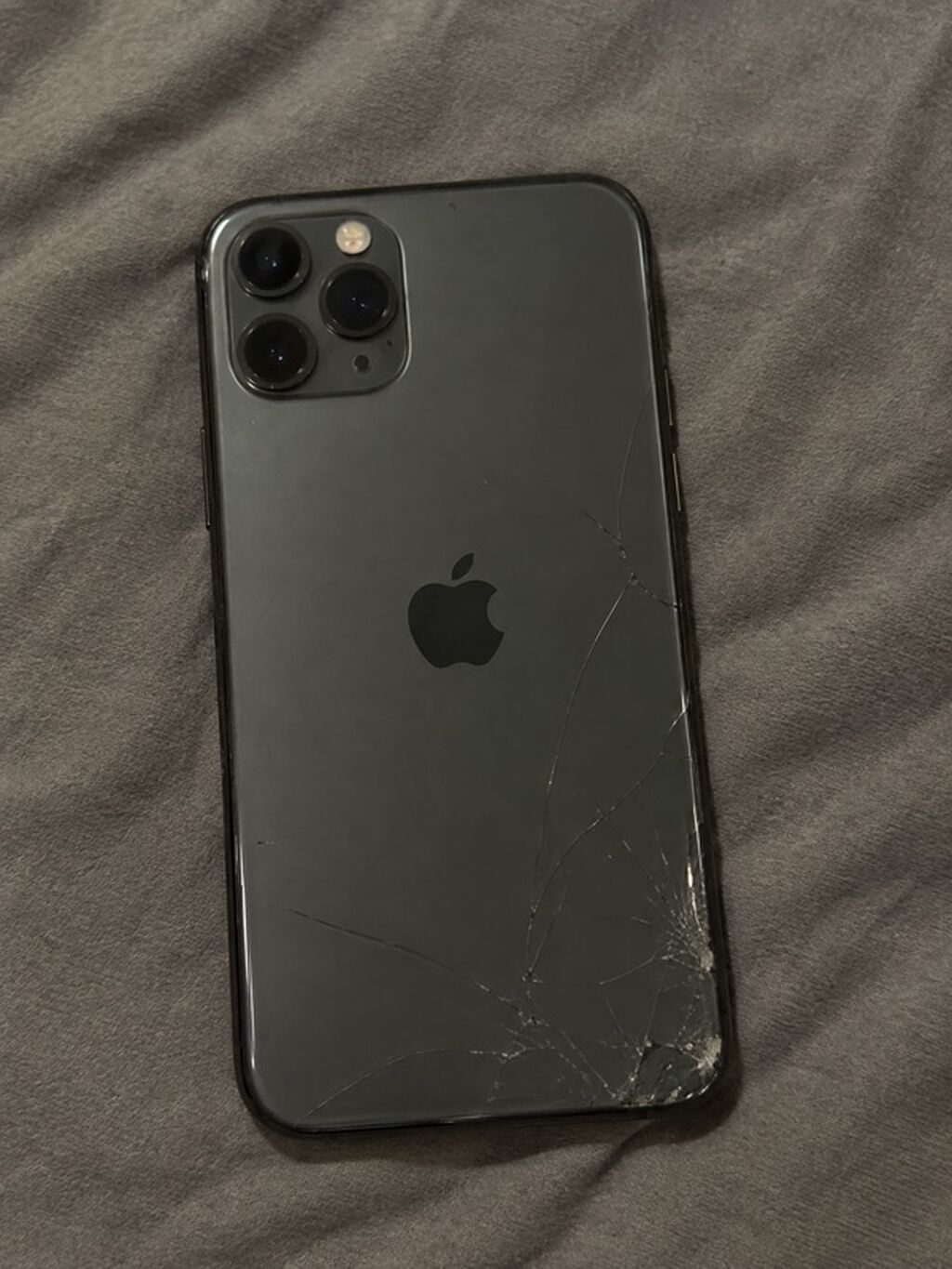IPhone 11 Pro, Space Gray, Qırıq — Apple iPhone, Mehdiabad (2)