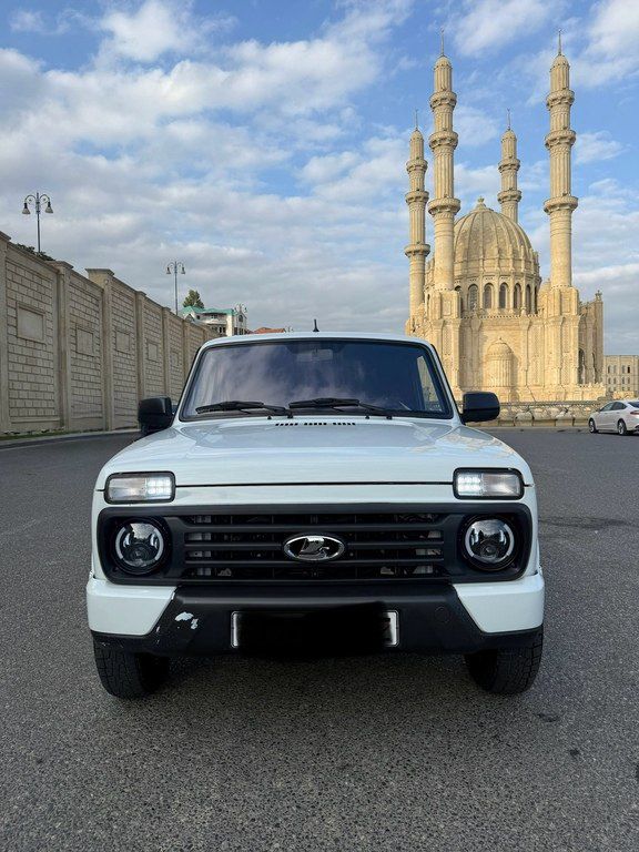 Lada (VAZ) Niva, 1.7 L, 2024 il, 38 500 km — Avtomobillər, Bakı (5)