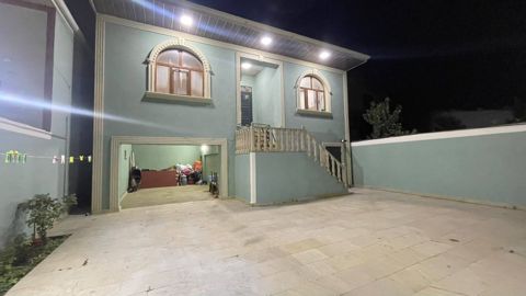 Satılır 5 otaqlı həyət evi/bağ evi 220 m² — Bakı