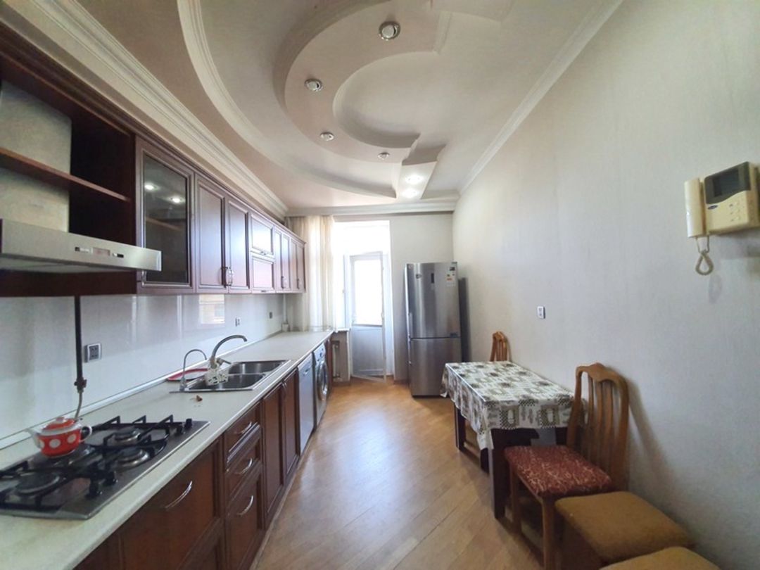Satılır 4 otaqlı yeni tikili 170 m² — Mənzil, Bakı (9)