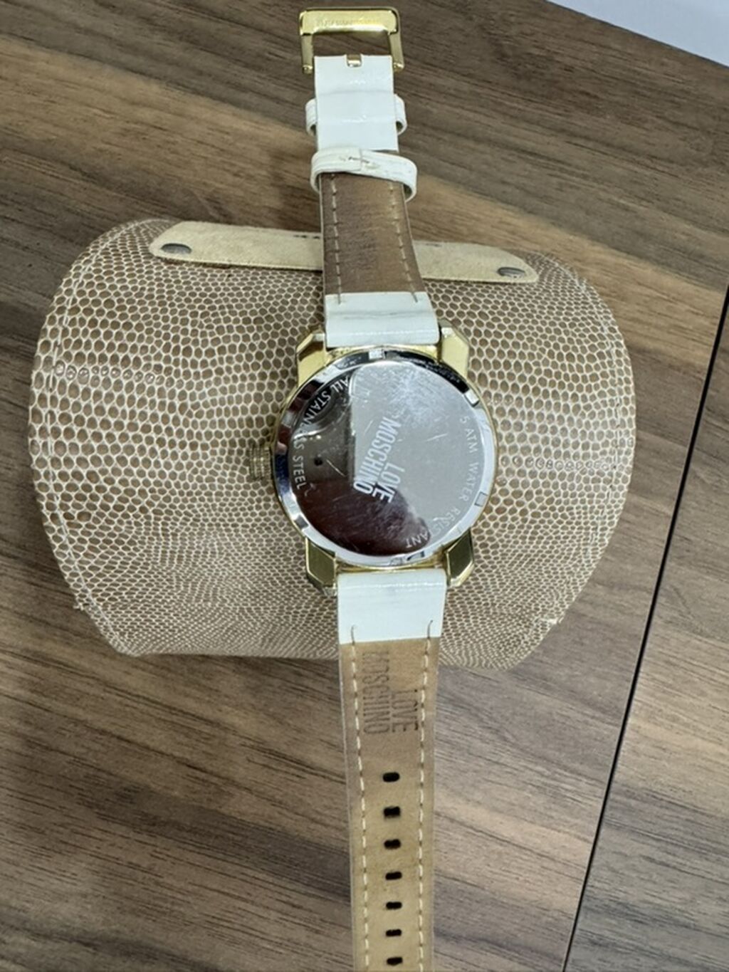 Love Moschino qadın qol saatı - Brend: Love Moschino - Korpus: qızılı — Qol saatları, Digah (2)
