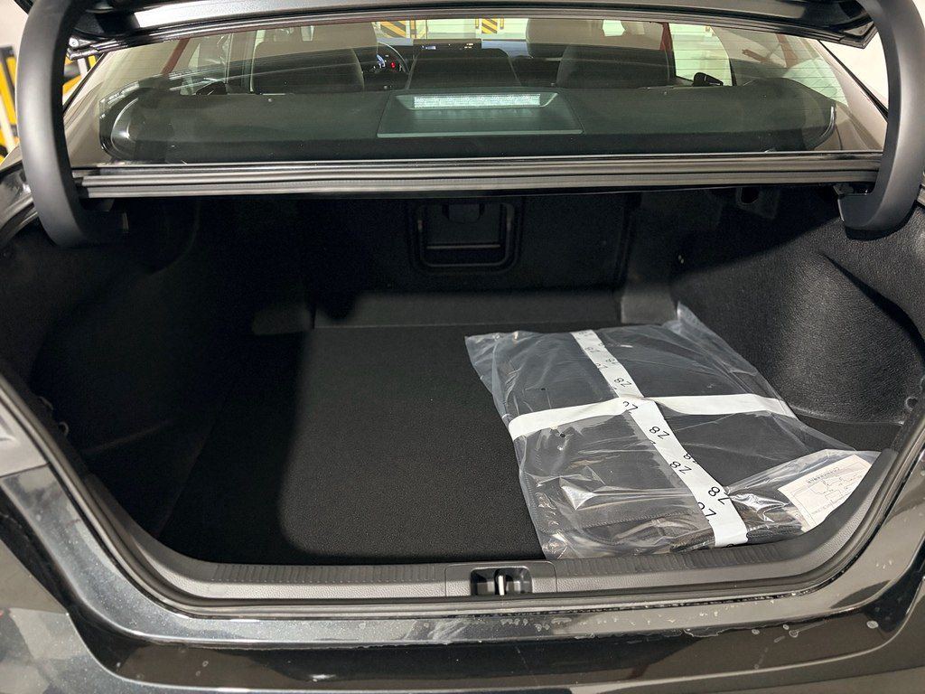 Toyota Camry, 2.0 L, 1 kWh, 2026 il, yeni — Avtomobillər, Bakı (11)