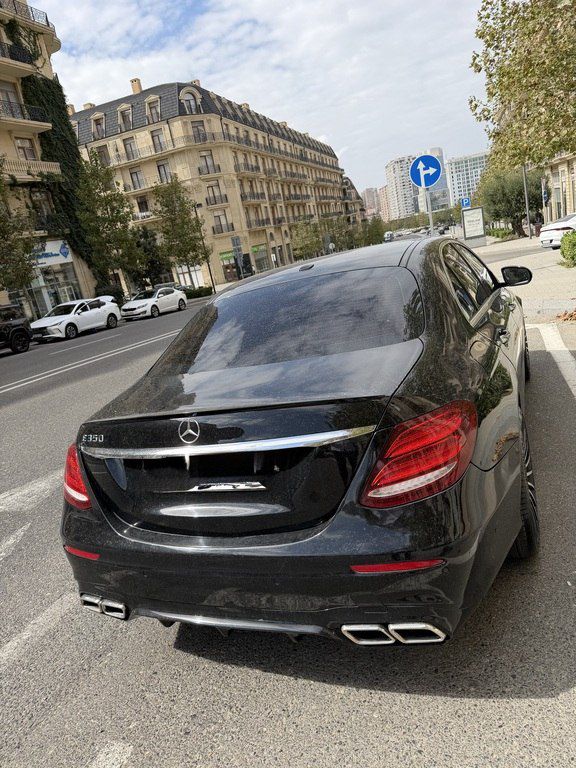 Mercedes E 300, 2.0 L, 2018 il, 180 331 km — Avtomobillər, Bakı (2)