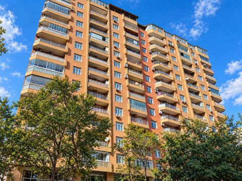 Satılır 4 otaqlı yeni tikili 168 m² — Bakı