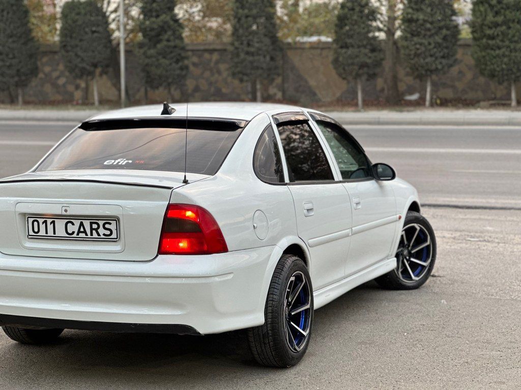 Opel Vectra, 1.8 L, 2001 il, 278 521 km — Avtomobillər, Bakı (10)